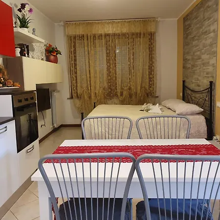 Lägenhet B E B House *