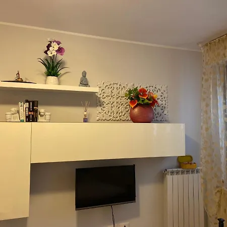 B E B House *